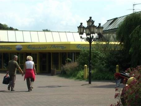 Duisburg : Revierpark Mattlerbusch, im Bild Eingang Niederrhein Therme